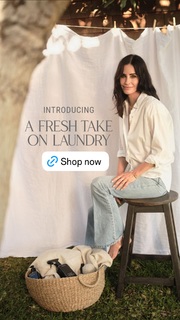 Courteney Cox feet photo 1