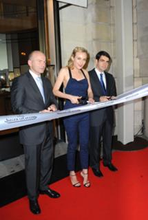 Diane Kruger feet photo thumbnail