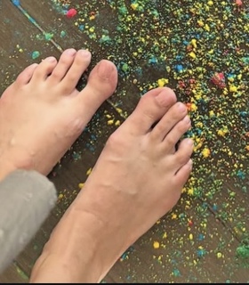 Katrina Kaif feet photo 1