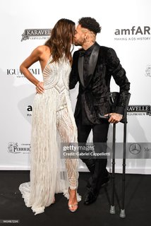 Bruna Marquezine feet photo thumbnail