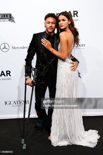Bruna Marquezine feet photo thumbnail