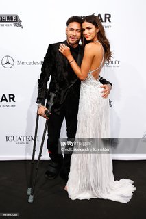 Bruna Marquezine feet photo thumbnail
