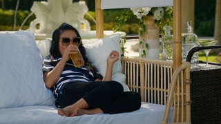 Ali Wong feet photo 2