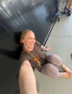 Kay Hansen feet photo thumbnail