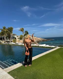 Tana Mongeau feet photo thumbnail