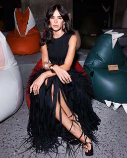 Bruna Marquezine feet photo thumbnail