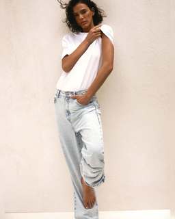 Bruna Marquezine feet photo thumbnail