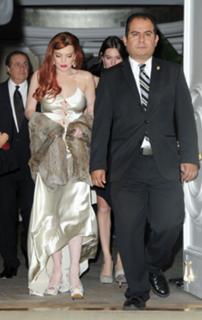 Lindsay Lohan feet photo thumbnail