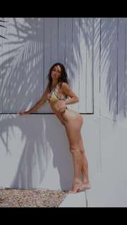 Rachel Cook feet photo thumbnail