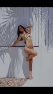 Rachel Cook feet photo thumbnail