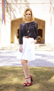 Mariana Ximenes feet photo thumbnail