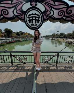 Rachel Pizzolato feet photo thumbnail