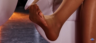 Diana Naborskaya feet photo thumbnail