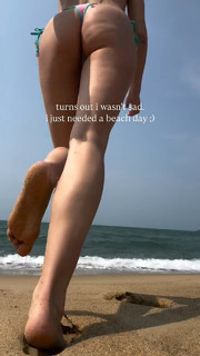 Rachel Pizzolato feet photo thumbnail