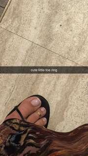 Corinna Kopf feet photo thumbnail