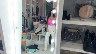 Brittney Smith feet photo thumbnail