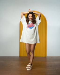 Amala Paul feet photo 4