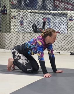 Valentina Shevchenko feet photo thumbnail