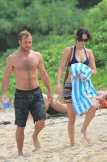 Jennifer Lawrence feet photo thumbnail