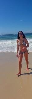 Jordana Brewster feet photo thumbnail