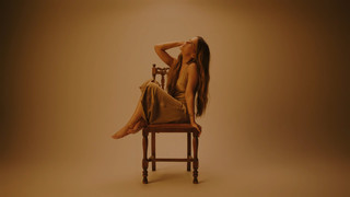 Maren Morris feet photo thumbnail