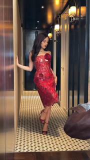 Jenna Ortega feet photo thumbnail
