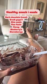 Victoria Waldrip feet photo thumbnail