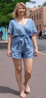 Samantha Brown feet photo 3