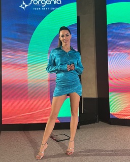 Melita Toniolo feet photo thumbnail