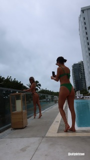 Kristin Cavallari feet photo thumbnail