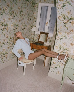 Elsa Hosk feet photo thumbnail