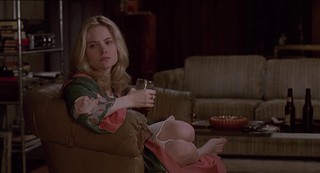Jennifer Jason Leigh feet photo 4