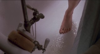Jennifer Jason Leigh feet photo 2