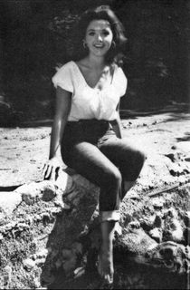 Dawn Wells feet photo 2