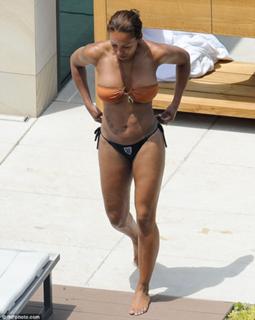 Mel B feet photo thumbnail