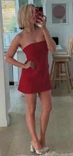 Emily Osment feet photo 4