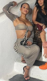 Christina Milian feet photo thumbnail