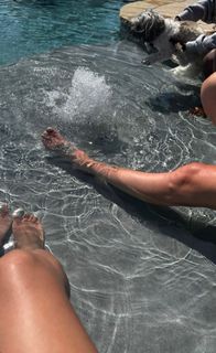 Christina Milian feet photo thumbnail