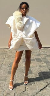 Christina Milian feet photo thumbnail