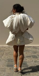Christina Milian feet photo thumbnail