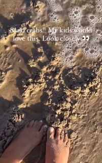 Christina Milian feet photo thumbnail
