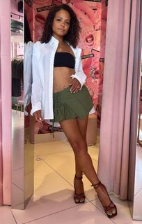 Christina Milian feet photo thumbnail