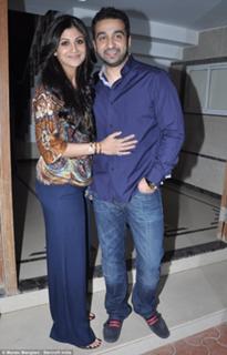 Shilpa Shetty Kundra feet photo thumbnail