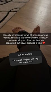 Queen Naija feet photo thumbnail
