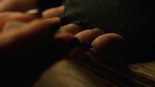 Kirsten Dunst feet photo thumbnail