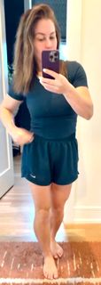 Shawn Johnson feet photo 3