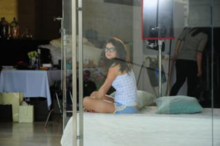 Selena Gomez feet photo thumbnail