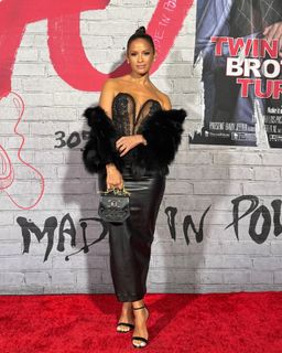 Rocsi Diaz feet photo thumbnail