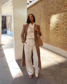 Rochelle Humes feet photo thumbnail