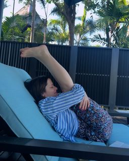 Parker Posey feet photo 1